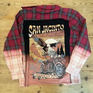 La La Land Plaid Flannel with Graphic Back From Buckle Size XS